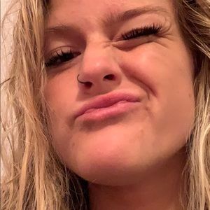 Meet your Posher, Aimee